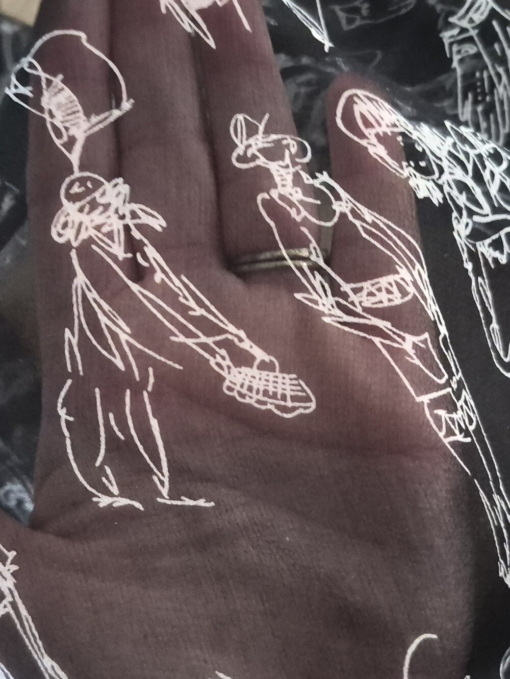 Allison Taylor 100% Silk Sheer Black Overlay Poncho Sketch Print M/OS - Picture 7 of 9